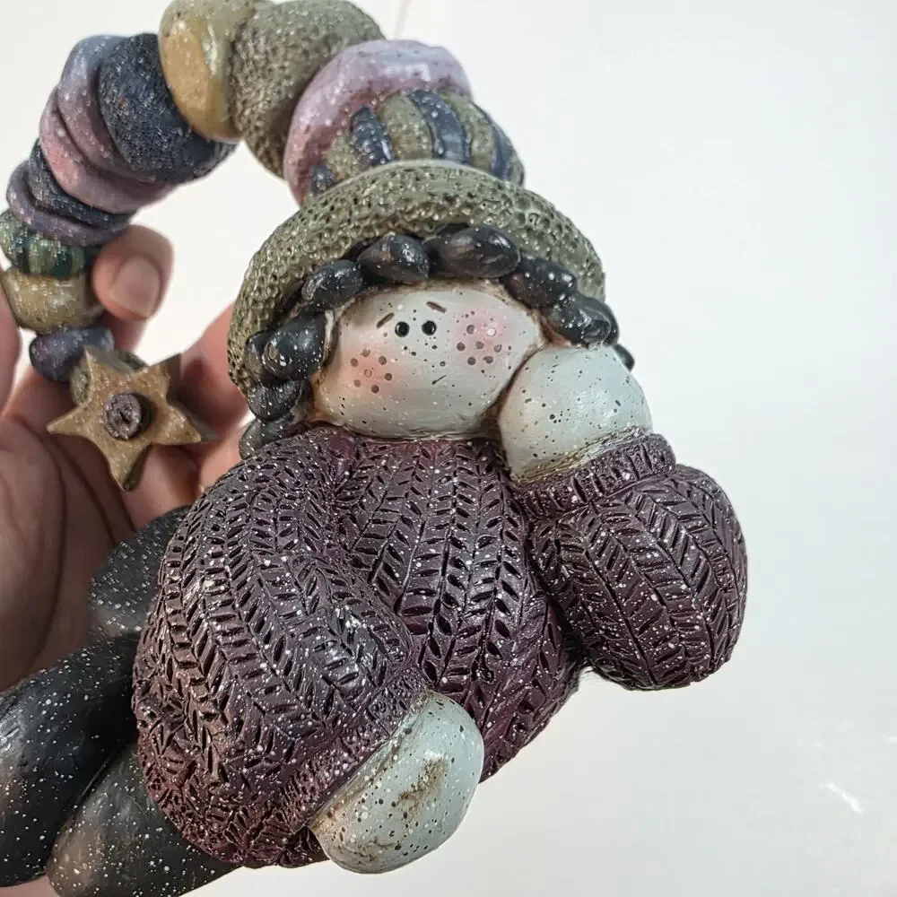 Winter Decor Resin figurine pebble Star hat snow indoor 2001 Santas workshop